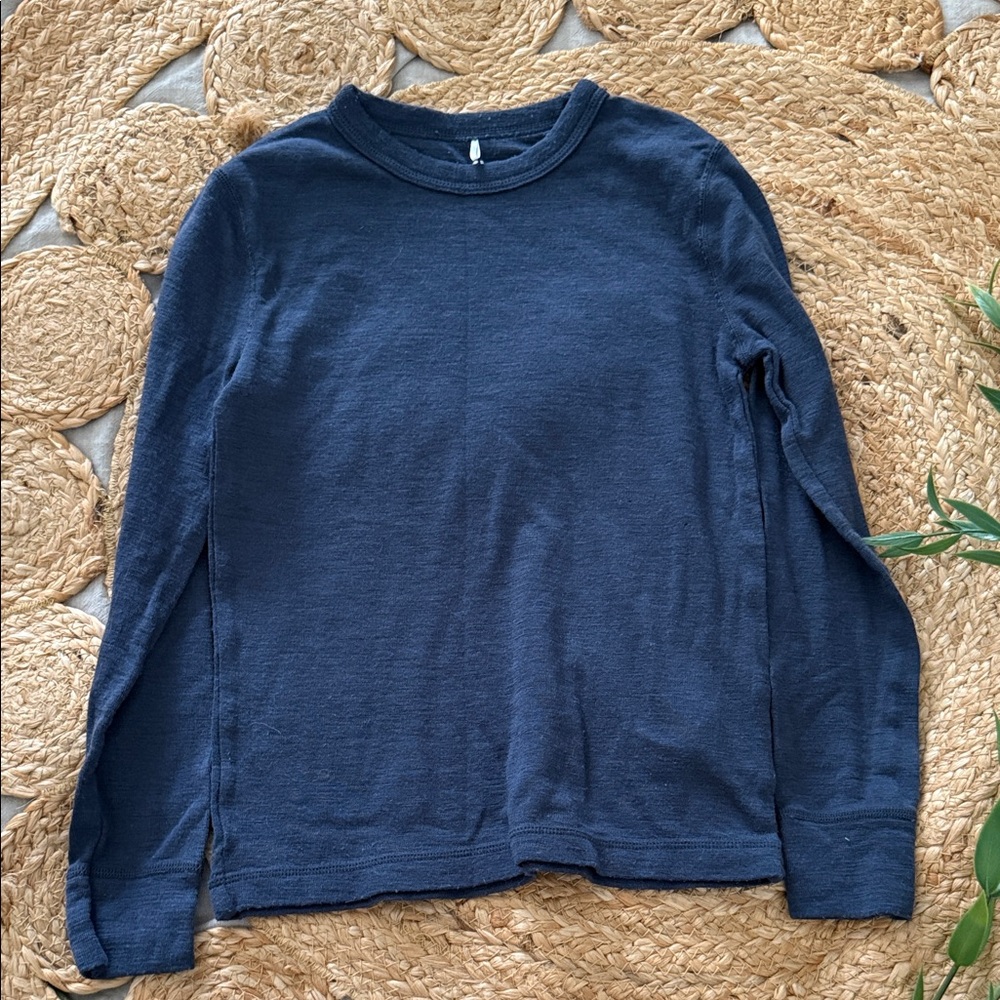 Reflex 100% Merino Wool Base layer Crew Top. Size 5-6y unisex